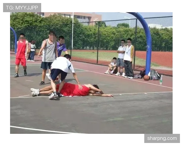 篮球比赛中如何判定“非法身体接触”才算正确? 篮球比赛中如何判定“非法身体接触”才算正确?